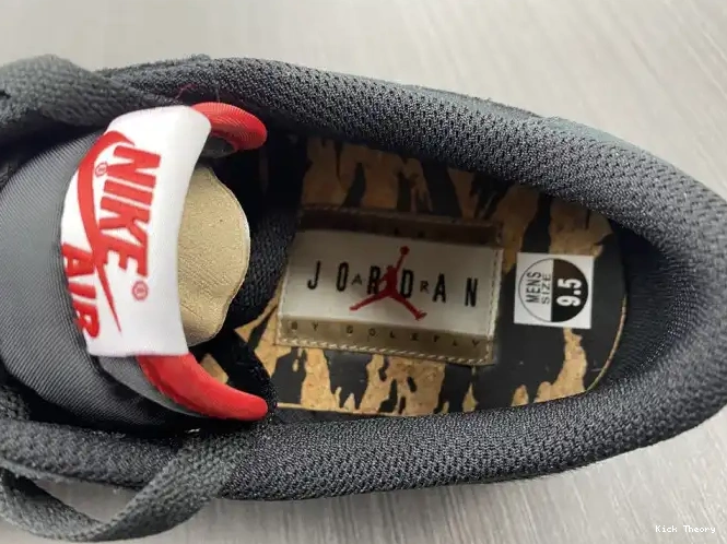 Kicktheory Air DN3400-001 1 x Low SoleFly Jordan Carnivore 0512